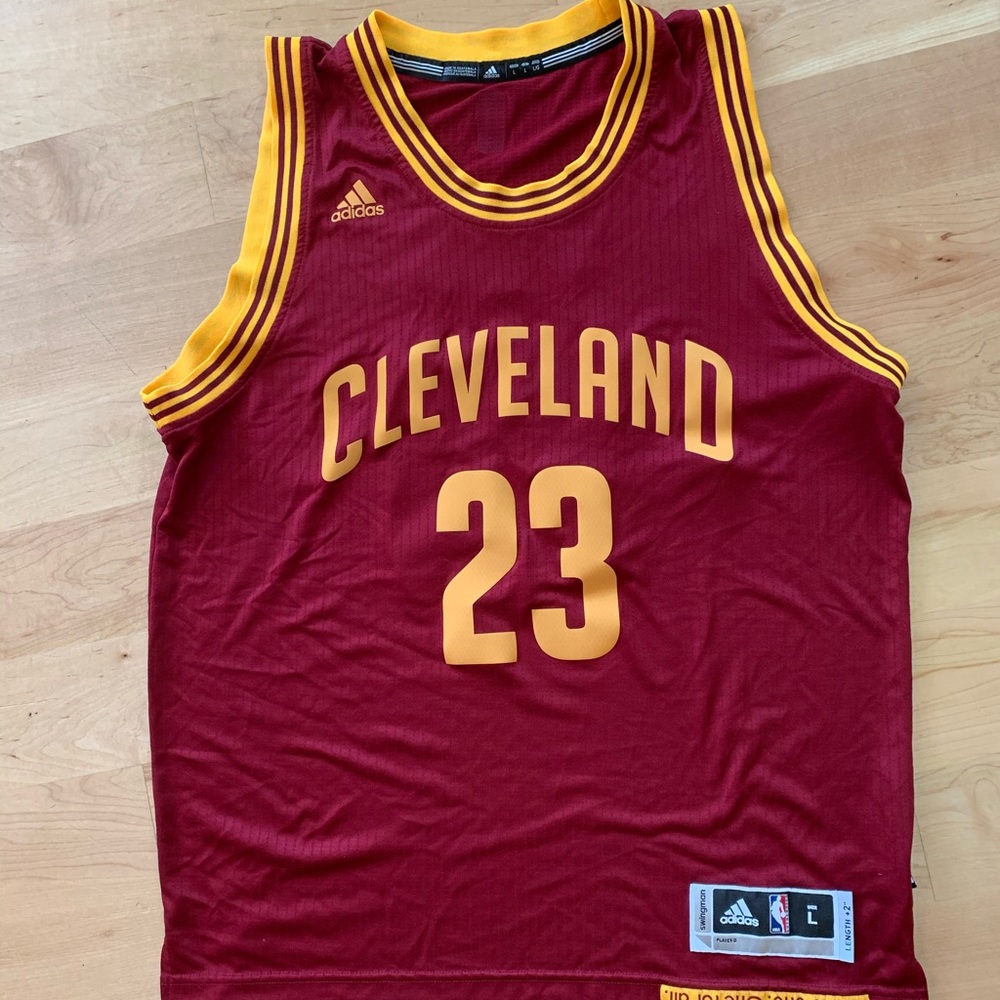 Lebron James Cleveland jersey